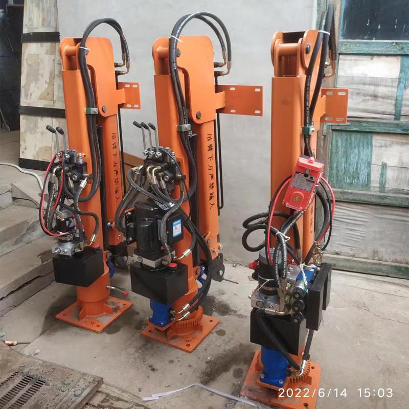 安国市重汽蓝牌随车吊 3.2吨 国六动力强 液压驱动 农用自卸起重机